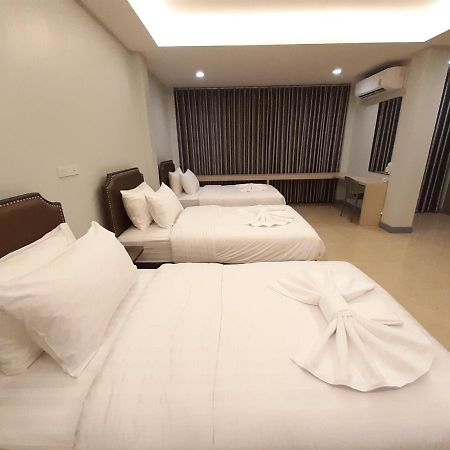 Zleep D Hotel Udonthani Kültér fotó