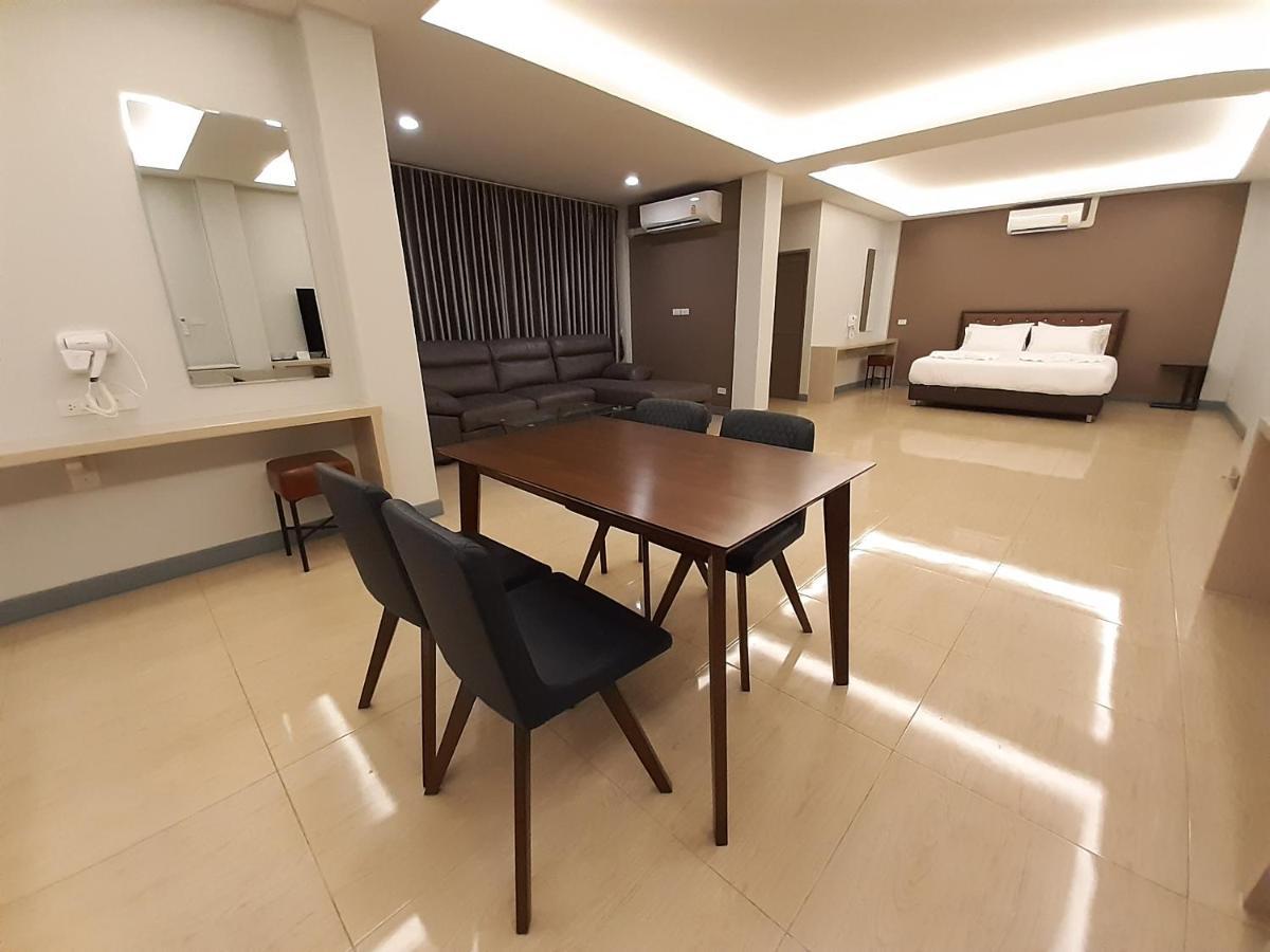 Zleep D Hotel Udonthani Kültér fotó