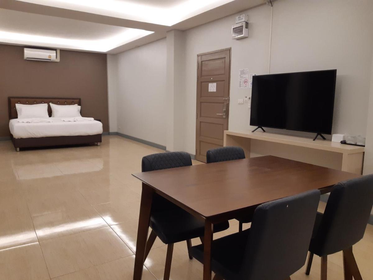 Zleep D Hotel Udonthani Kültér fotó